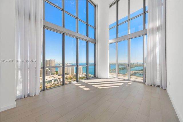 1100 Biscayne Blvd 4307, Miami, FL 33132