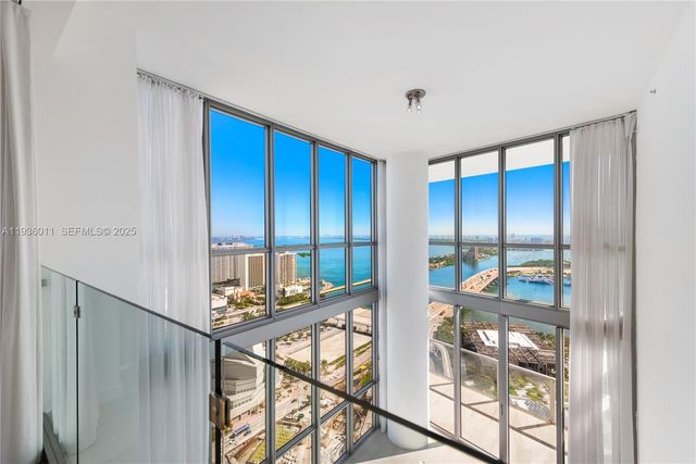 1100 Biscayne Blvd 4307, Miami, FL 33132