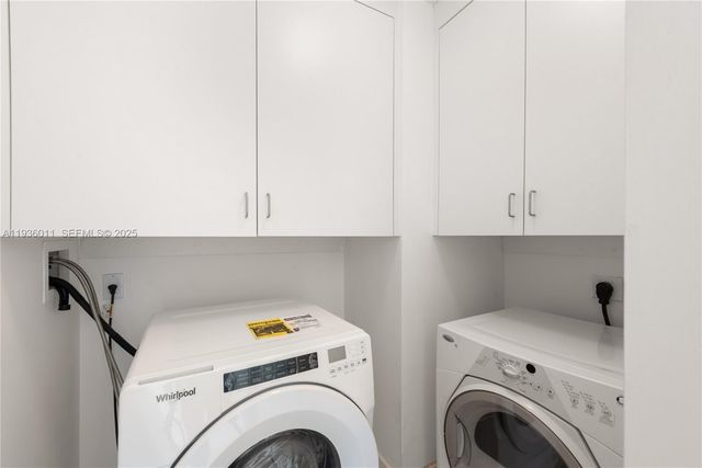 1100 Biscayne Blvd 4307, Miami, FL 33132