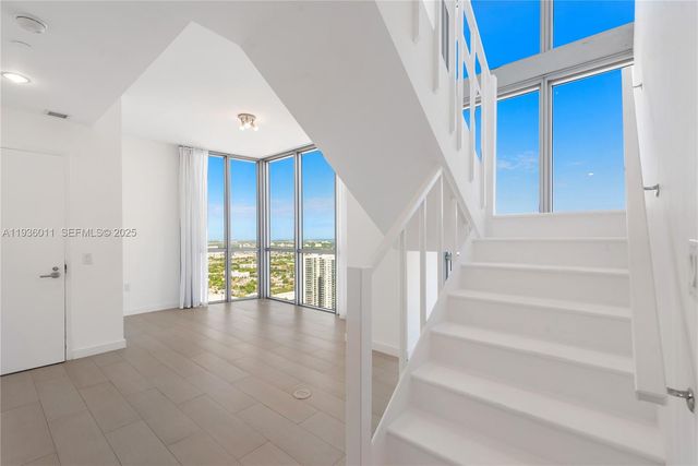 1100 Biscayne Blvd 4307, Miami, FL 33132