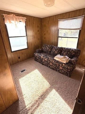 136 N Washington Street, Sheffield, IL 61361