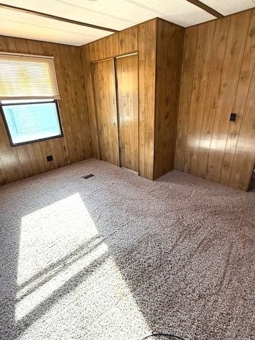 136 N Washington Street, Sheffield, IL 61361