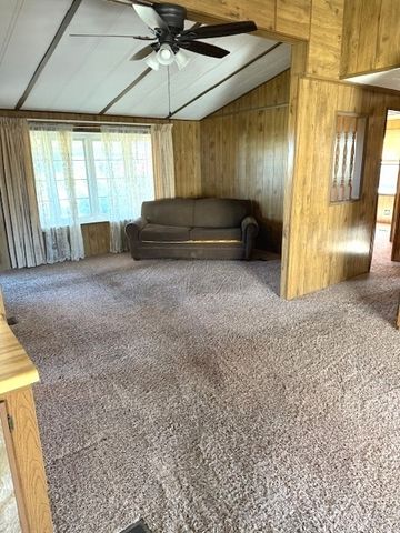 136 N Washington Street, Sheffield, IL 61361