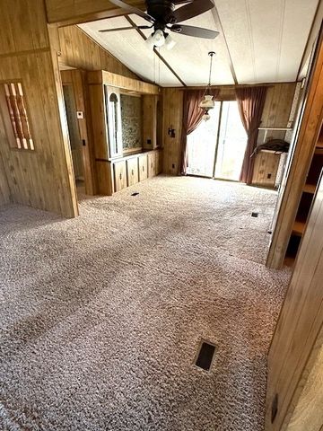 136 N Washington Street, Sheffield, IL 61361