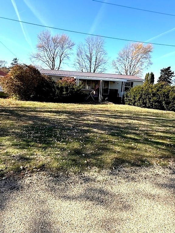 136 N Washington Street, Sheffield, IL 61361