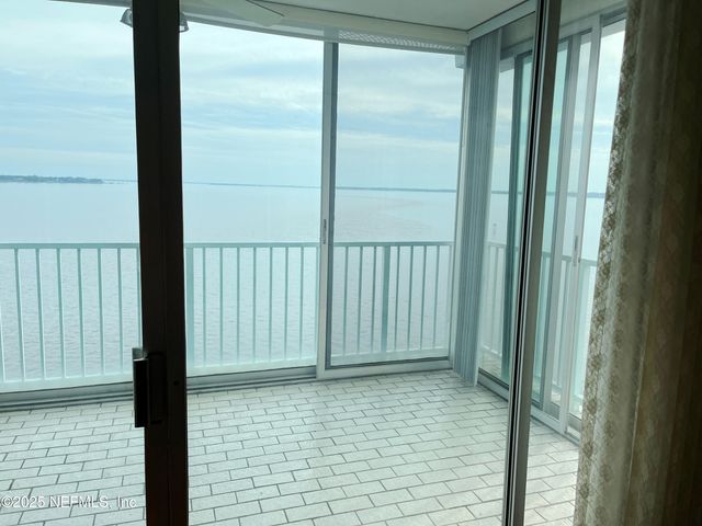 1596 LANCASTER Terrace 7A, Jacksonville, FL 32204