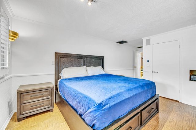 3497 NE 19th Avenue, Oakland Park, FL 33306