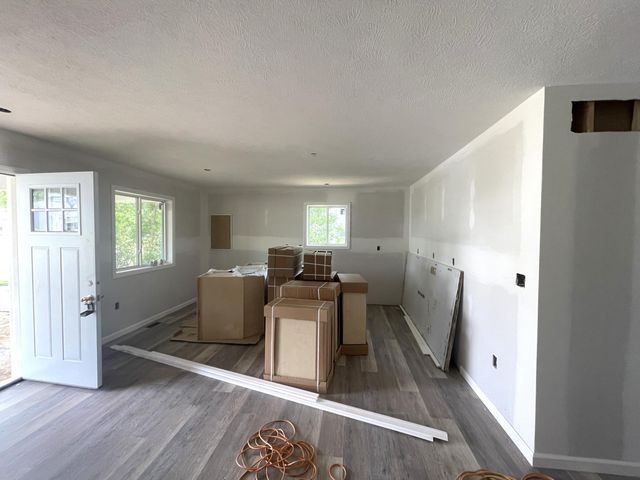 1111 Lansing Avenue, Jackson, MI 49202
