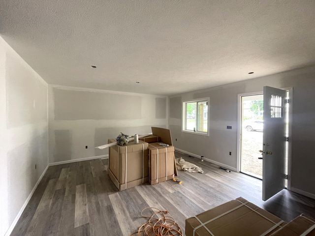 1111 Lansing Avenue, Jackson, MI 49202