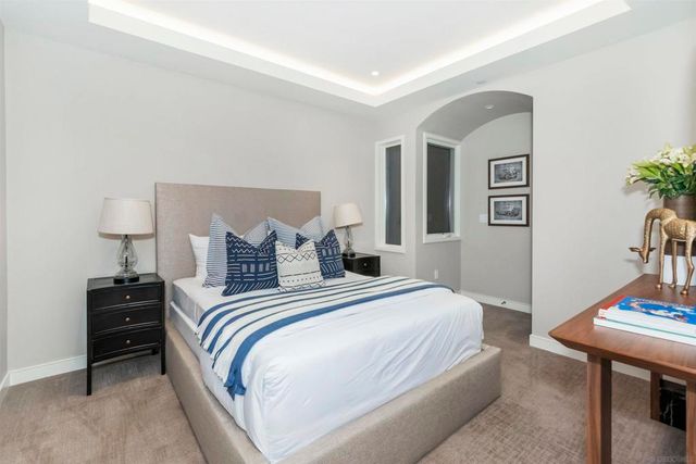 824 Neptune Ave, Encinitas, CA 92024