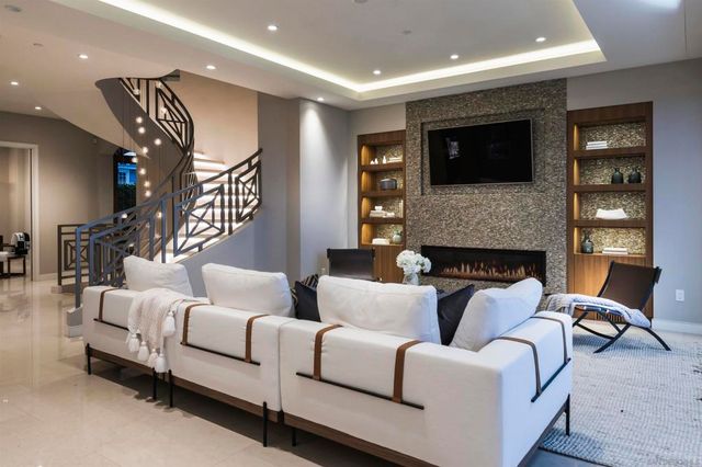 824 Neptune Ave, Encinitas, CA 92024