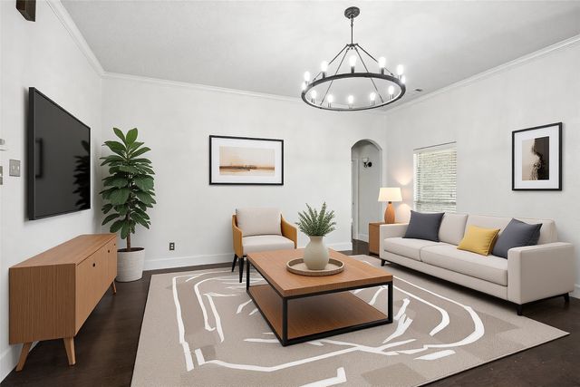 300 Madison Street, Burleson, TX 76028