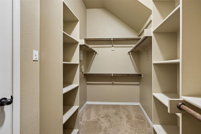 300 Madison Street, Burleson, TX 76028