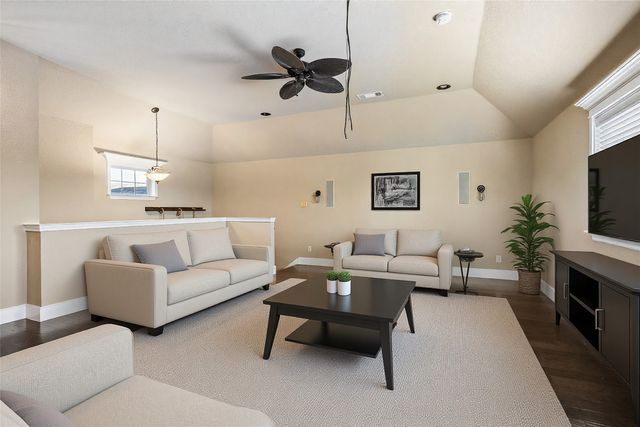 300 Madison Street, Burleson, TX 76028