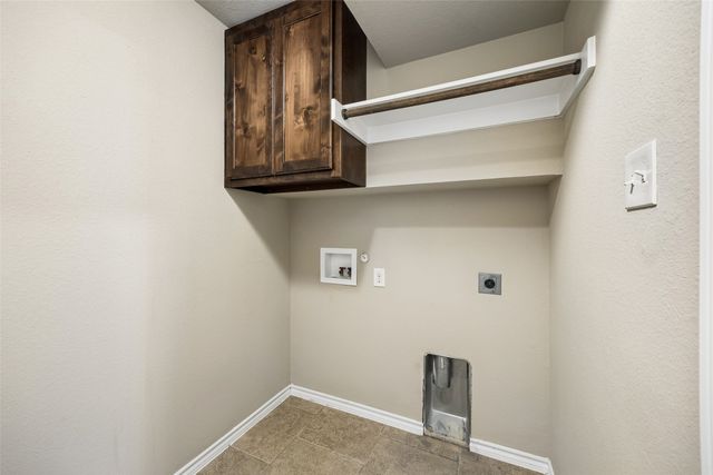 300 Madison Street, Burleson, TX 76028