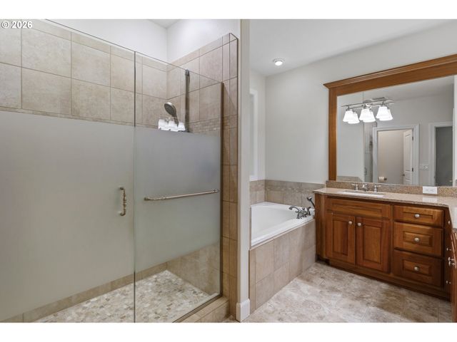 137 S LUOMA Rd, Woodland, WA 98674