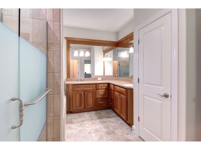 137 S LUOMA Rd, Woodland, WA 98674