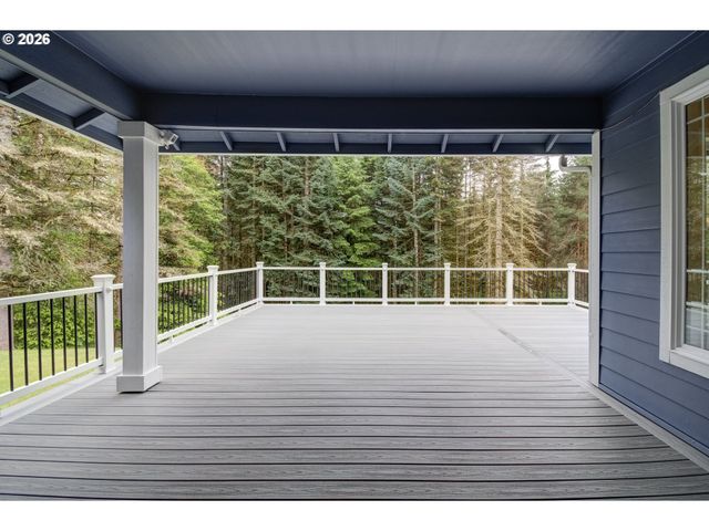 137 S LUOMA Rd, Woodland, WA 98674
