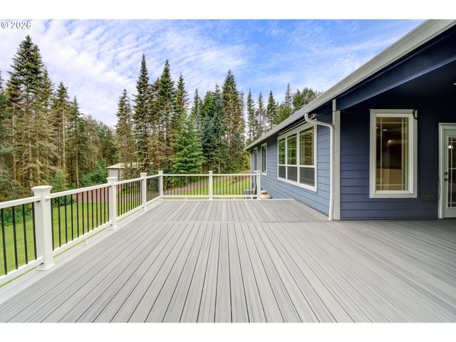 137 S LUOMA Rd, Woodland, WA 98674