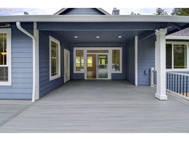 137 S LUOMA Rd, Woodland, WA 98674