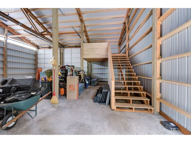 137 S LUOMA Rd, Woodland, WA 98674