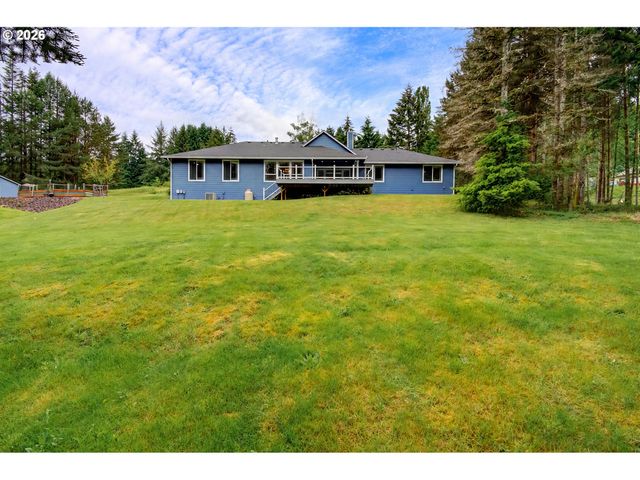 137 S LUOMA Rd, Woodland, WA 98674