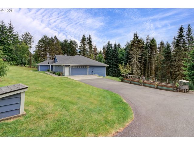 137 S LUOMA Rd, Woodland, WA 98674