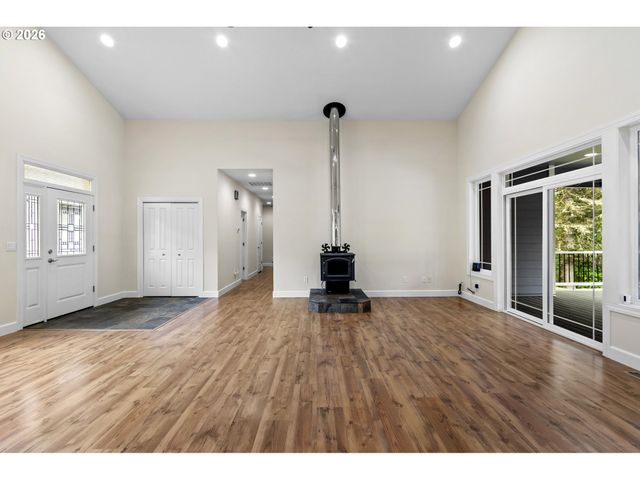 137 S LUOMA Rd, Woodland, WA 98674