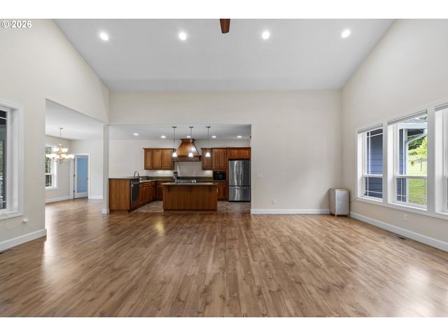 137 S LUOMA Rd, Woodland, WA 98674