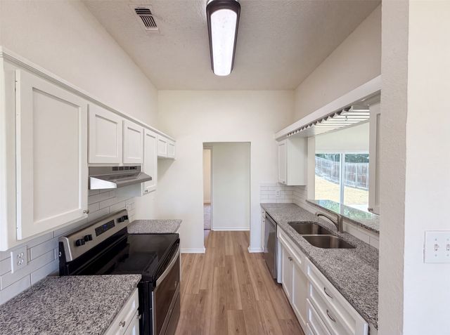 6612 Lakeside Drive, Lake Worth, TX 76135