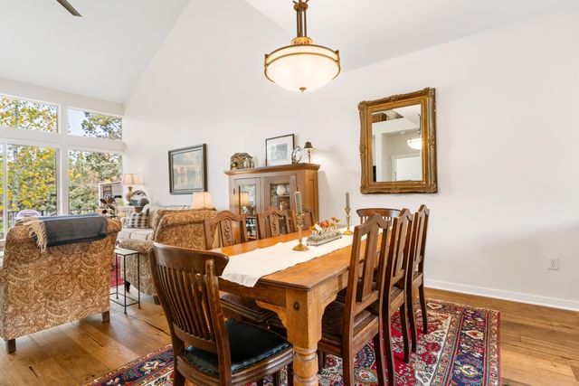 1302 Highland View Loop, Redmond, OR 97756