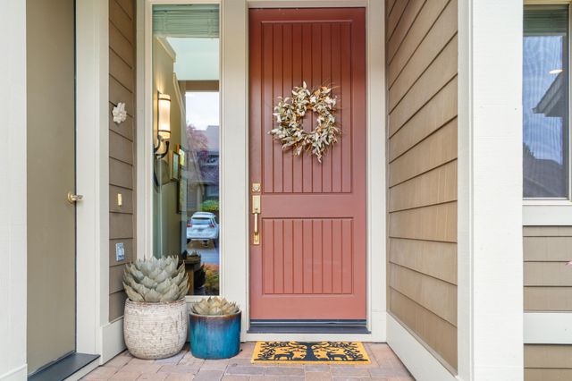 1302 Highland View Loop, Redmond, OR 97756