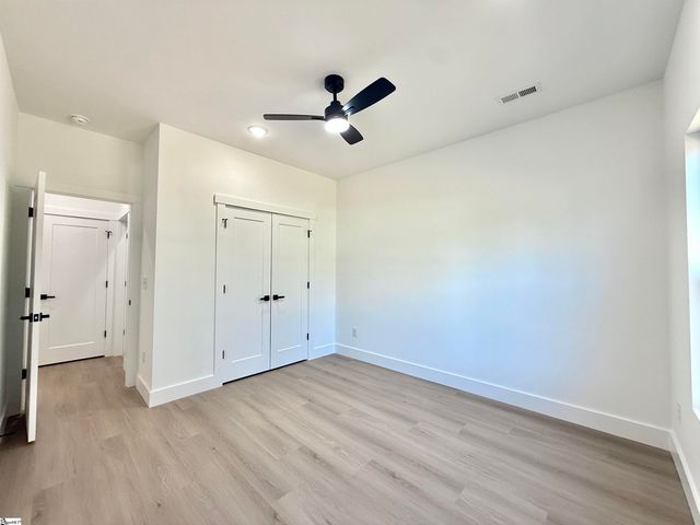 179 Cedar Avenue, Wellford, SC 29385