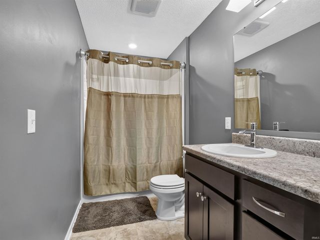 4505 Gaton Court, New Haven, IN 46774