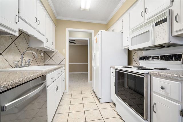 9425 Yorktowne Way, Mobile, AL 36695