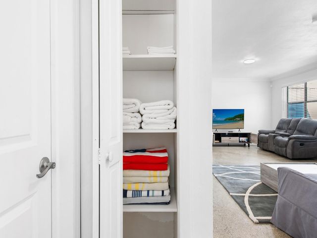 413 NE 25th Avenue, Pompano Beach, FL 33062