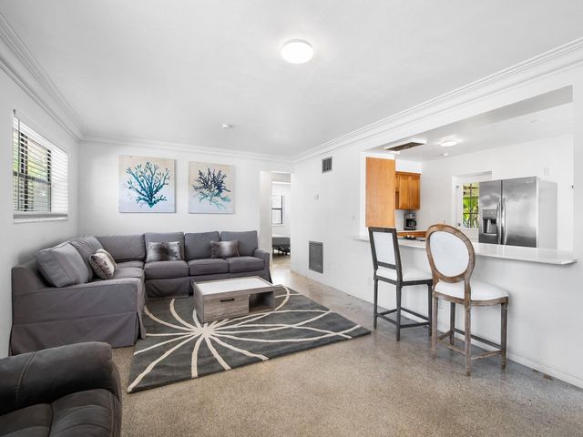 413 NE 25th Avenue, Pompano Beach, FL 33062