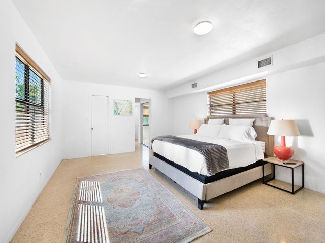 413 NE 25th Avenue, Pompano Beach, FL 33062