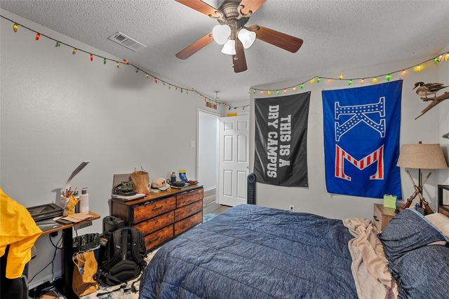 1118 Bagby Avenue, Waco, TX 76706