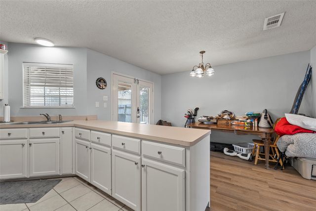 1118 Bagby Avenue, Waco, TX 76706