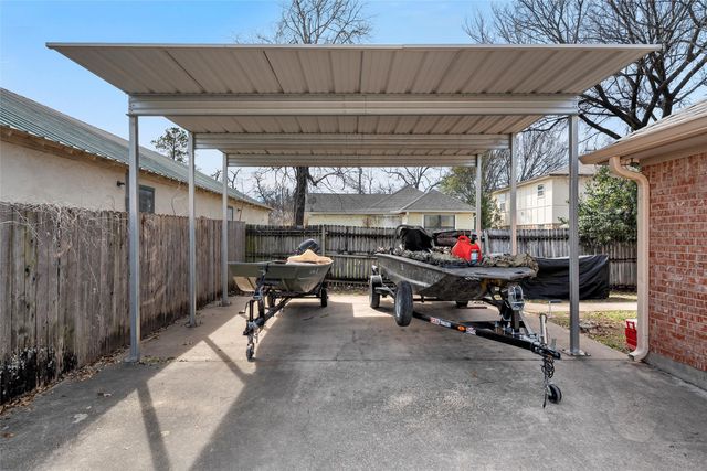 1118 Bagby Avenue, Waco, TX 76706