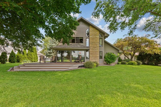 24 Greenhaven Bay, Faribault, MN 55021