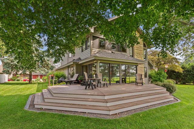 24 Greenhaven Bay, Faribault, MN 55021