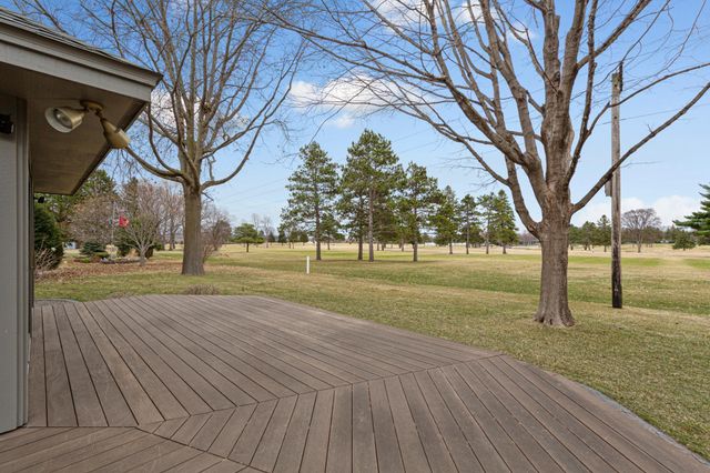 24 Greenhaven Bay, Faribault, MN 55021