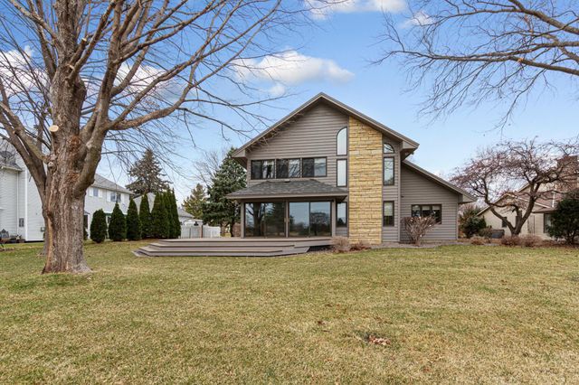 24 Greenhaven Bay, Faribault, MN 55021