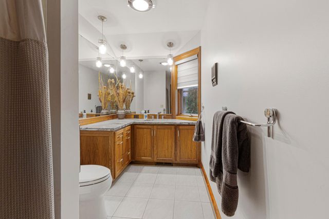 24 Greenhaven Bay, Faribault, MN 55021