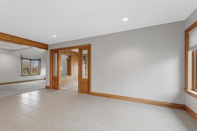 24 Greenhaven Bay, Faribault, MN 55021