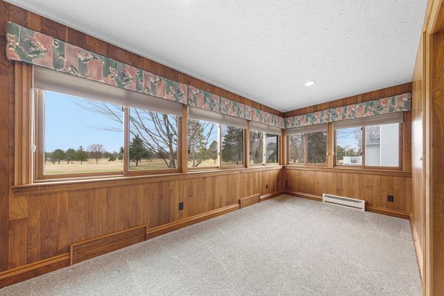 24 Greenhaven Bay, Faribault, MN 55021