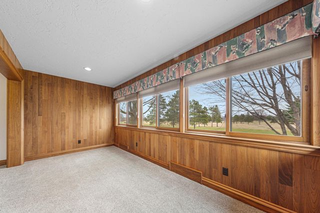 24 Greenhaven Bay, Faribault, MN 55021