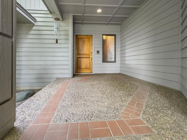 24 Greenhaven Bay, Faribault, MN 55021